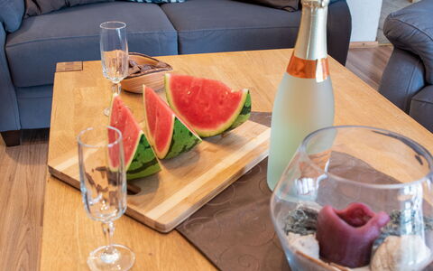 Norddeich 361: Cibo, Tavola, Tavolo, Frutta, Ingrediente, Pianta, Bottiglia, Bevanda