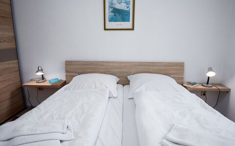 Seefalke: Mobilia, Comfort, Costruzione, Tessile, Legna, Pavimento, Pavimentazione, Letto, Immobiliare, Camera Da Letto