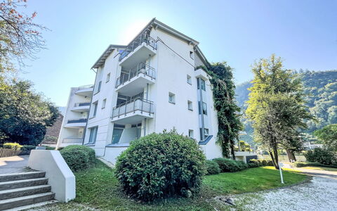 Appartement A12: Pianta, Cielo, Costruzione, Finestra, Albero, Lotto, Urban Design, Le Scale, Erba, Immobiliare