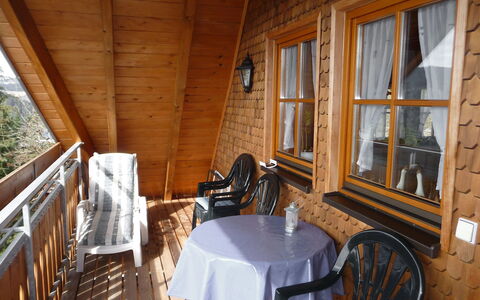 Schiltach 100: Camera, Proprietà, Costruzione, Log Cabin, Portico, Legna, Casa, Immobiliare, Mobilia, Casa