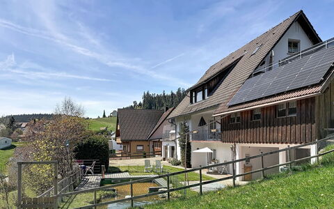 Scherzingers Fewo: Zona Residenziale, Casa, Insediamento Umano, Appartamento, Estate, Condominio, Sobborgo, Driveway, Cortile, Dimora