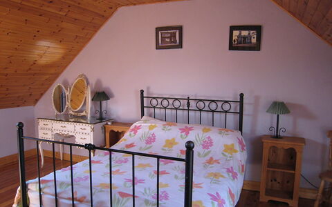 Portmagee Knightstown 100: Mobilia, Proprietà, Comfort, Telaio Del Letto, Legna, Costruzione, Interior Design, Illuminazione, Architettura, Letto