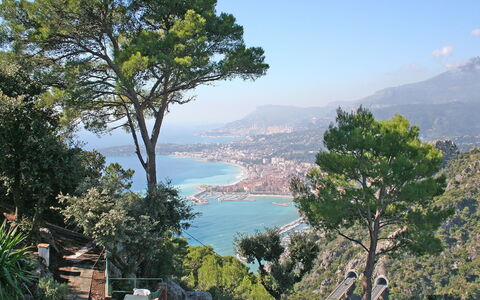 Il Cippo: Hill Station, Cielo, Albero, Montagna, Proprietà, Natura Selvaggia, Turismo, Collina, Vacanza, Mare