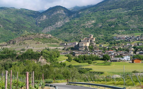 Ville sur Sarre: Pianta, Cielo, Comunita 'Impianto, Paesaggio Naturale, Ramo, Albero, Erba, Arbusto, Deciduo, Paesaggio