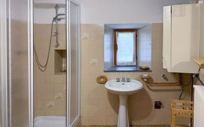 Sarre 500: Piscina, Shade, Ricorrere, Landscaping, Resort Citta ', Recinzione, Hotel, Località Balneare