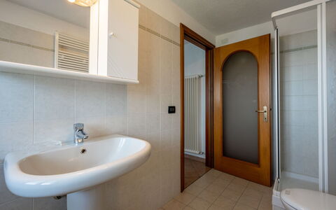 Conclonaz: Specchio, Proprietà, Idraulico Fixture, Rubinetto, Lavello, Lavandino Del Bagno, Bagno, Legna, Costruzione