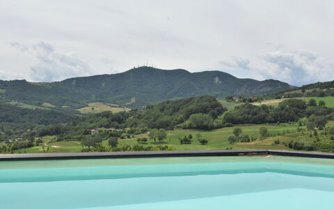 Busani: Nube, Acqua, Cielo, Risorse Idriche, Montagna, Natura, Azzurro, Pianta, Paesaggio Naturale, Piscina
