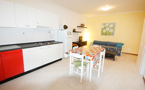 Troiani: Camera, Proprietà, Mobilia, Costruzione, Pavimento, Cucina, Interior Design, Casa, Immobiliare, Cabinetry