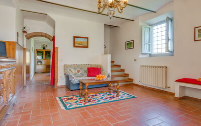 Forno 690.4: Camera, Proprietà, Costruzione, Pavimento, Mobilia, Interior Design, Soggiorno, Soffitto, Casa, Immobiliare