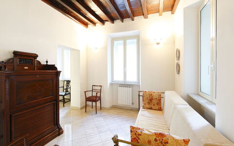 Vittorio Emanuele: Proprietà, Camera, Soffitto, Costruzione, Pavimento, Mobilia, Interior Design, Casa, Architettura, Estate