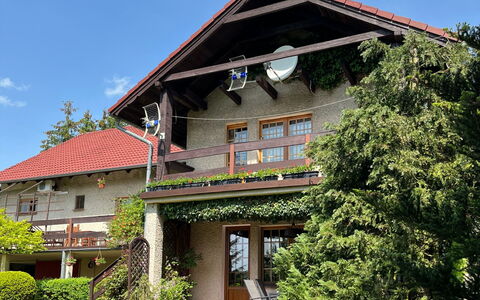 Willa Teresa: Arbusto, Casa, Tetto, Casa, Villetta, Giardino, Agriturismo, Estate, Cortile, Balcone