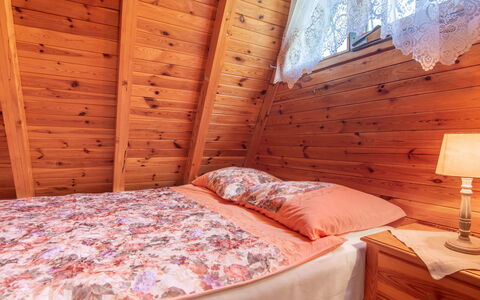 Borek Sulęcki: Camera Da Letto, Legna, Interior Design, Pavimento, Pavimentazione, Lenzuolo, Letto, Biancheria, Mobilia, Bedding