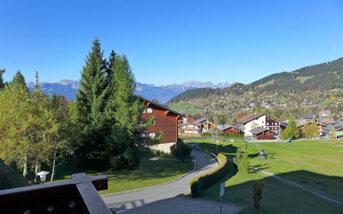 Villars 755: Proprietà, Zona Residenziale, Giorno, Montagna, Cielo, Immobiliare, Catena Montuosa, Cittadina, Casa, Estate