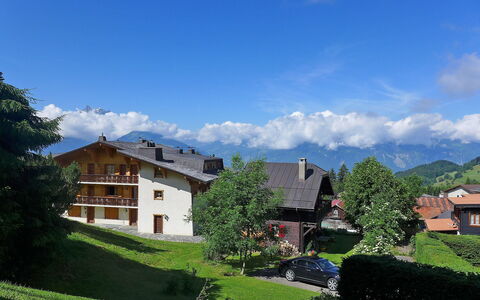 Le Brévent 4: Paesino Di Montagna, Natura, Proprietà, Cielo, Casa, Montagna, Casa, Hill Station, Geografia Montane, Paesaggio Naturale