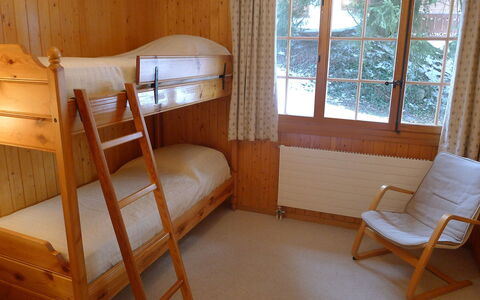 Le Brévent 4: Mobilia, Camera, Proprietà, Pavimento, Letto, Latifoglie, Casa, Costruzione, Ostello, Camera Da Letto