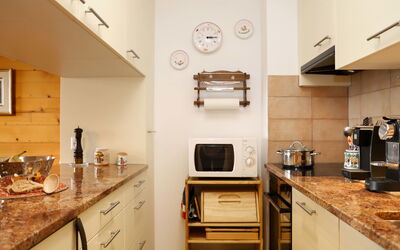 Grand Hôtel B47 800.5: Cabinetry, Proprietà, Controsoffitto, Cucina Stufa, Elettrodomestico Da Cucina, Cucina, Legna, Elettrodomestico, Cassetto, Illuminazione