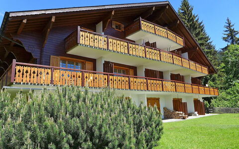 Villars 835: Cielo, Pianta, Proprietà, Costruzione, Finestra, Albero, Lotto, Shade, Facciata, Immobiliare