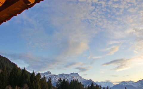 Argentière 8: Nube, Cielo, Montagna, Giorno, Ecoregione, Pianta, Luce, Natura, Paesaggio Naturale, Azzurro