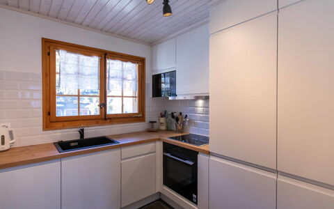 Le Geteillon 4: Cucina, Controsoffitto, Elettrodomestico Da Cucina, Pavimentazione, Cabinetry, Legna, Apparecchio Major, Interior Design, Elettrodomestico, Pavimento