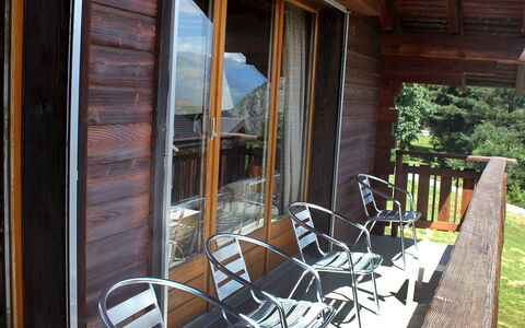L'Alpage: Proprietà, Camera, Casa, Portico, Costruzione, Immobiliare, Finestra, Porta, Casa, Architettura
