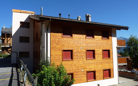 Ovronnaz 170: Casa, Proprietà, Costruzione, Casa, Zona Residenziale, Architettura, Facciata, Immobiliare, Tetto, Parete