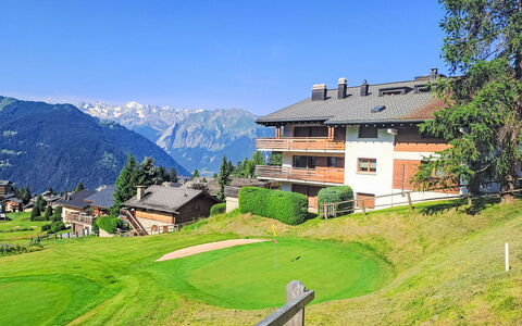 Eldorado 321: Cielo, Proprietà, Costruzione, Pianta, Montagna, Finestra, Paesaggio Naturale, Albero, Lotto, Casa