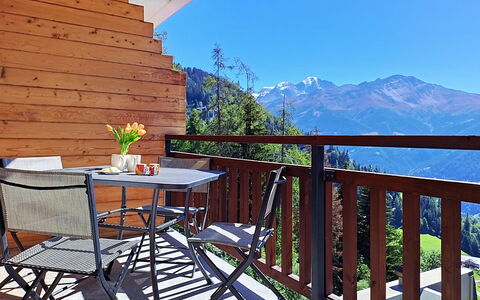 Mondzeu A258: Legna, Mobilia, Montagna, Catena Montuosa, Sedia, Portico, Hill Station, Color Legno, Cresta, Valle