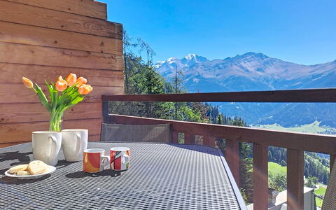 Mondzeu A258: Legna, Catena Montuosa, Hill Station, Color Legno, Latifoglie, Balcone, Valle, Cresta, Sedia, Alpi