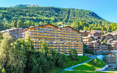 Nendaz 400: Cielo, Pianta, Costruzione, Montagna, Paesaggio Naturale, Vegetazione, Lotto, Pendenza, Highland, Urban Design