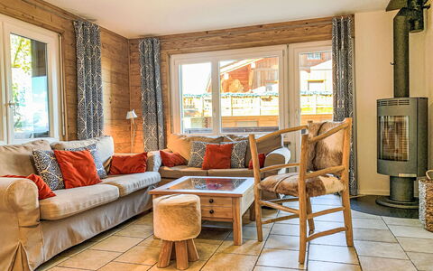 Nendaz 150: Mobilia, Costruzione, Finestra, Cornice, Legna, Tessile, Tavolo, Sedia, Divano, Interior Design