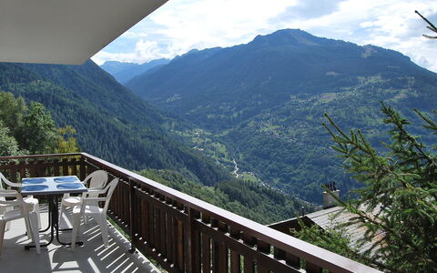 Les Bouillets: Geografia Montane, Montagna, Hill Station, Catena Montuosa, Cielo, Highland, Albero, Alpi, Cresta, Guardrail