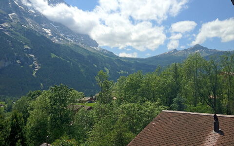 Chalet Doris: Nube, Cielo, Giorno, Montagna, Foglia, Ambiente Naturale, Highland, Vegetazione, Paesaggio Naturale, Costruzione