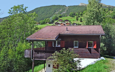 Egg-Isch: Cielo, Pianta, Costruzione, Finestra, Albero, Paesaggio Naturale, Casa, Montagna, Lotto, Villetta