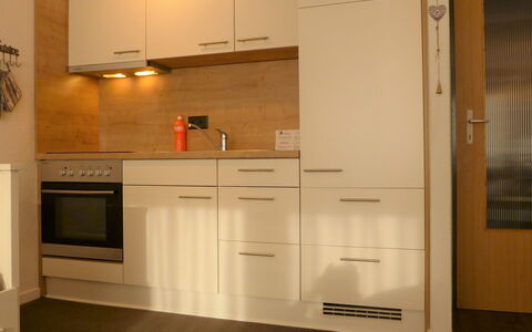 Select: Cabinetry, Controsoffitto, Costruzione, Legna, Illuminazione, Interior Design, Elettrodomestico Da Cucina, Cucina, Cucina Stufa, Casa