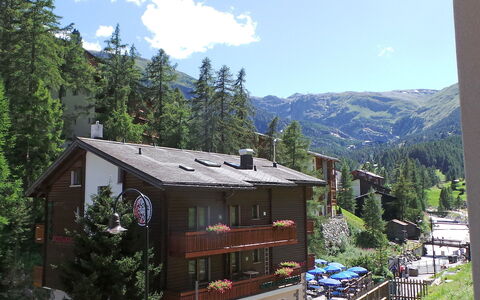 Sonnheim: Geografia Montane, Montagna, Proprietà, Paesino Di Montagna, Hill Station, Catena Montuosa, Casa, Albero, Costruzione, Cielo