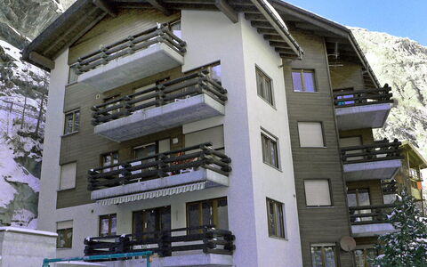 Bodmen a: Proprietà, Costruzione, Architettura, Casa, Appartamento, Immobiliare, Facciata, Casa, Condominio, Zona Residenziale