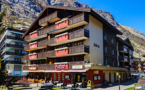 Zermatt 860: Cielo, Costruzione, Montagna, Finestra, Pianta, Urban Design, Condominio, Quartiere, Zona Residenziale