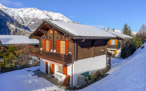 Allegra: Cielo, Neve, Costruzione, Proprietà, Montagna, Pianta, Finestra, Albero, Casa, Pendenza
