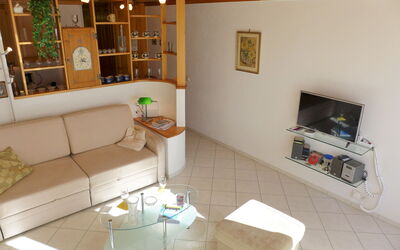 Alloggio:&nbsp;Jeanne D'Arc Apt. B-11 180.14