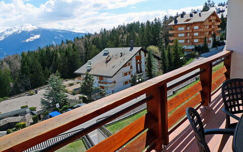 Grand Large a 18: Proprietà, Tetto, Immobiliare, Cielo, Costruzione, Camera, Albero, Architettura, Montagna, Casa