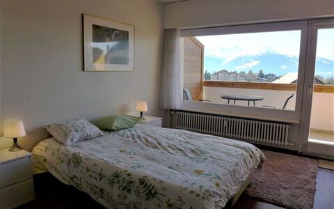 Eperon B 22: Mobilia, Proprietà, Finestra, Comfort, Costruzione, Legna, Shade, Telaio Del Letto, Illuminazione, Lampada
