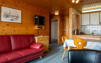 Weisshorn 200.7: Mobilia, Proprietà, Comfort, Legna, Tavolo, Cornice, Interior Design, Soggiorno, Porta, Pavimentazione