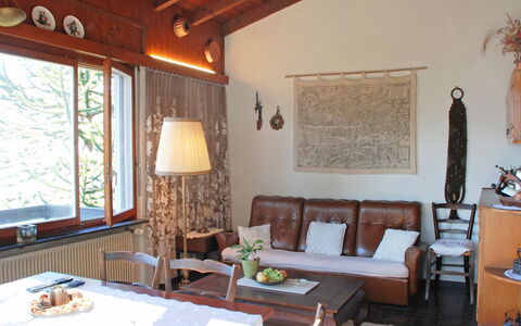 San Nazzaro 5: Camera, Proprietà, Mobilia, Costruzione, Interior Design, Casa, Soggiorno, Immobiliare, Tavolo, Camera Da Letto