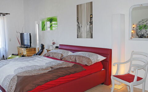 Piazzogna 100: Camera Da Letto, Mobilia, Letto, Camera, Lenzuolo, Bedding, Proprietà, Telaio Del Letto, Interior Design, Materasso