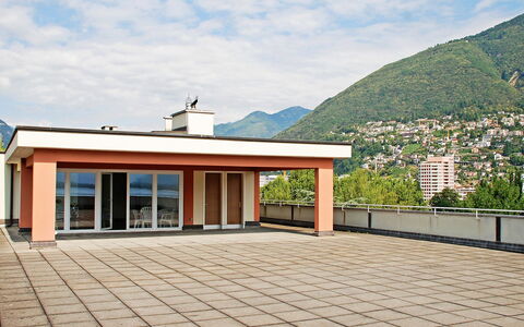 Locarno 410: Proprietà, Costruzione, Casa, Immobiliare, Casa, Architettura, Cielo, Tetto, Facciata, Zona Residenziale