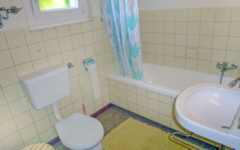Christa: Idraulico Fixture, Lavandino Del Bagno, Proprietà, Verde, Viola, Vasca Da Bagno, Bagno, Rubinetto, Blu, Toilet Seat