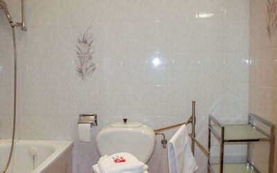 Alloggio:&nbsp;Residenza Monte Bré - Apt.004 Haus1 102.28