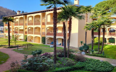 Caslano 100: Ricorrere, Hacienda, Shade, Eco Hotel, Villa, Hotel, Piscina, Dimora, Cortile
