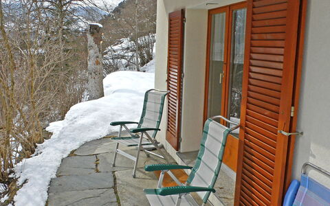 Deli: Neve, Proprietà, Inverno, Casa, Corrimano, Parete, Immobiliare, Casa, Costruzione, Backyard