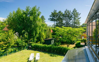 Balatonszeplak 100: Pianta, Cielo, Proprietà, Natura, Foglia, Costruzione, Shade, Vegetazione, Luce Del Sole, Erba